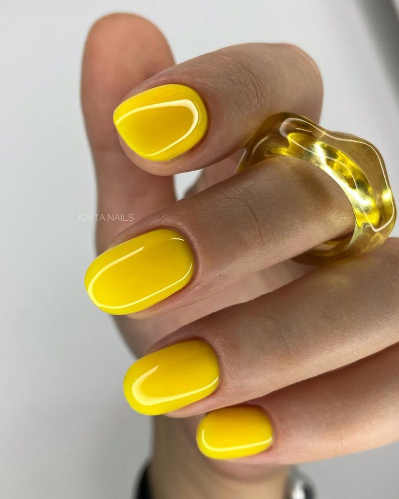 Yellow Fall Nails 27 Ideas: Embrace the Season with Vibrant Hues