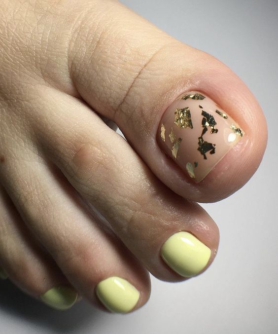 Intriguing Toes: A Journey Through Summer Pedicure Designs 25 Ideas