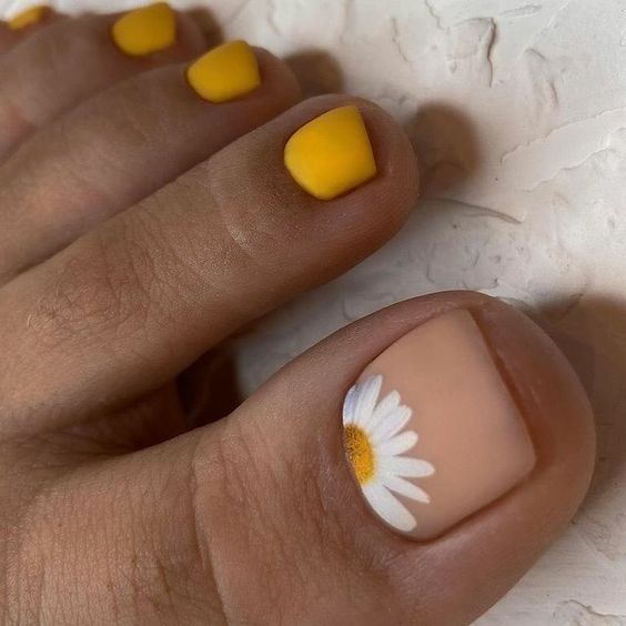 Simple Summer Toe Nails for the Beach 26 Ideas