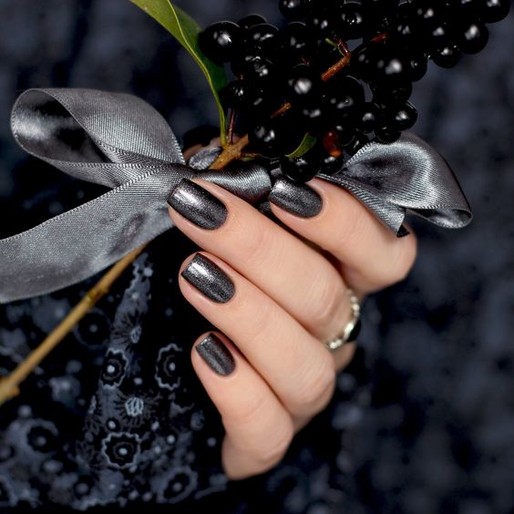 Top Fall Nail Colors: Inspiring 16 Ideas for Black Nails