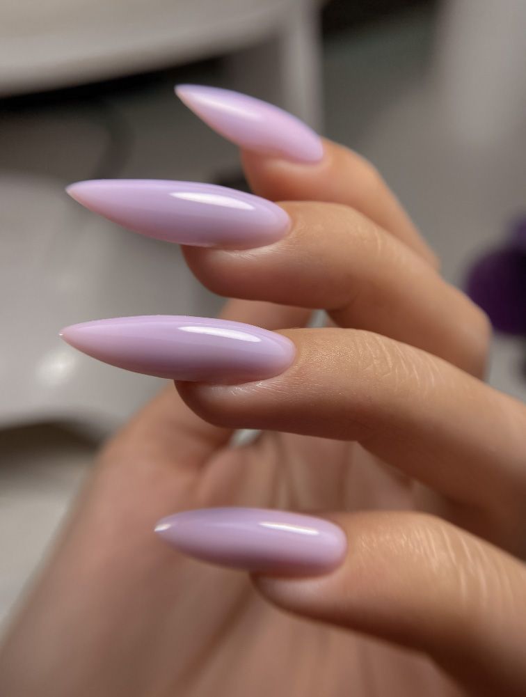 Pale Nails 18 Ideas: Embrace the Subtle Beauty