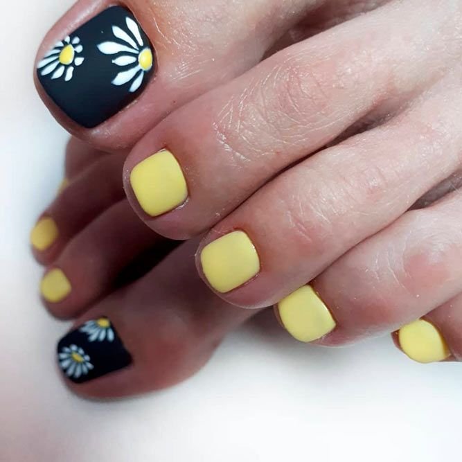 toe nail designs flower