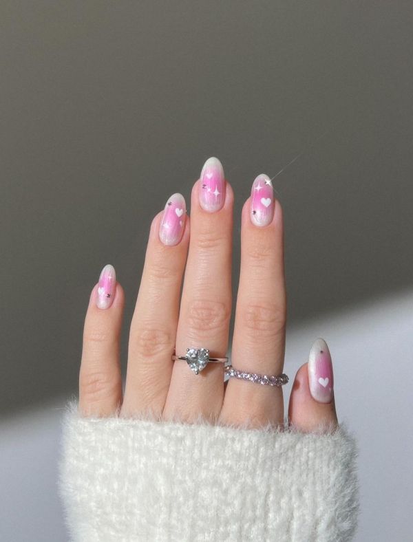 4- PINK AND WHITE NAIL DESIGNS