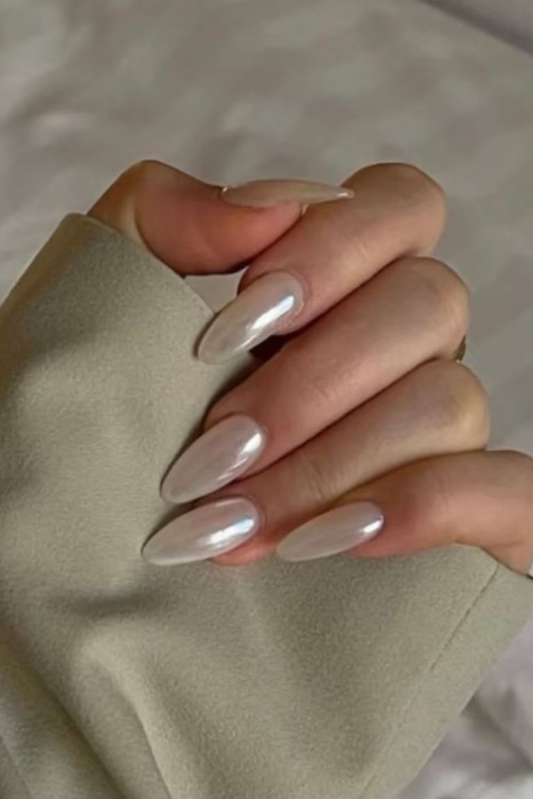 Chrome Pearl Press on Nails