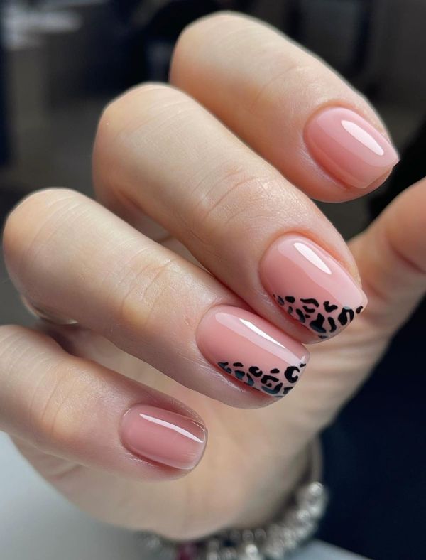 Cute Leopard Print-tipped Design